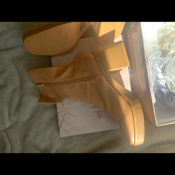 Mid calf booties - Picture 6 of 7